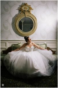 bride in bridal suite at clarks landing yacht club in point pleasant new jersey